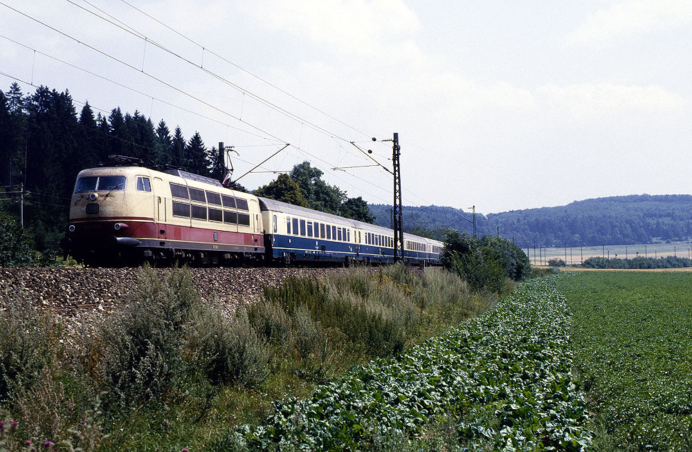 https://www.eisenbahnfotograf.de/datei/August 1986/1330225 DB 103159 Urspring 2.8.1986 IC512.jpg